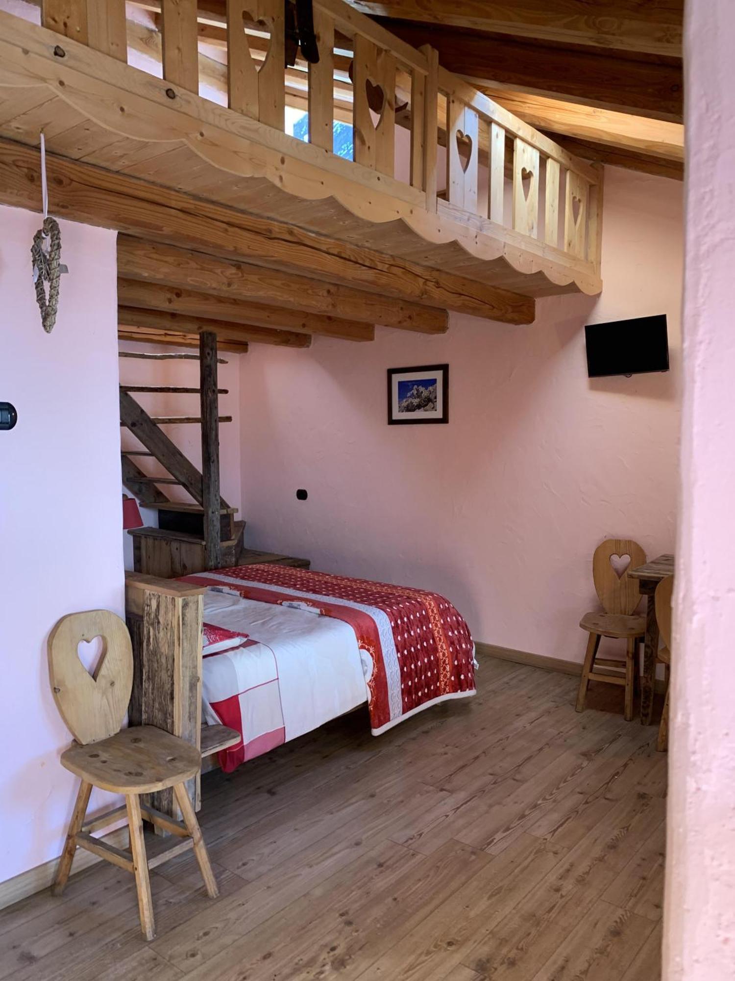 La Ferme Du Grand Paradis Конь Номер фото